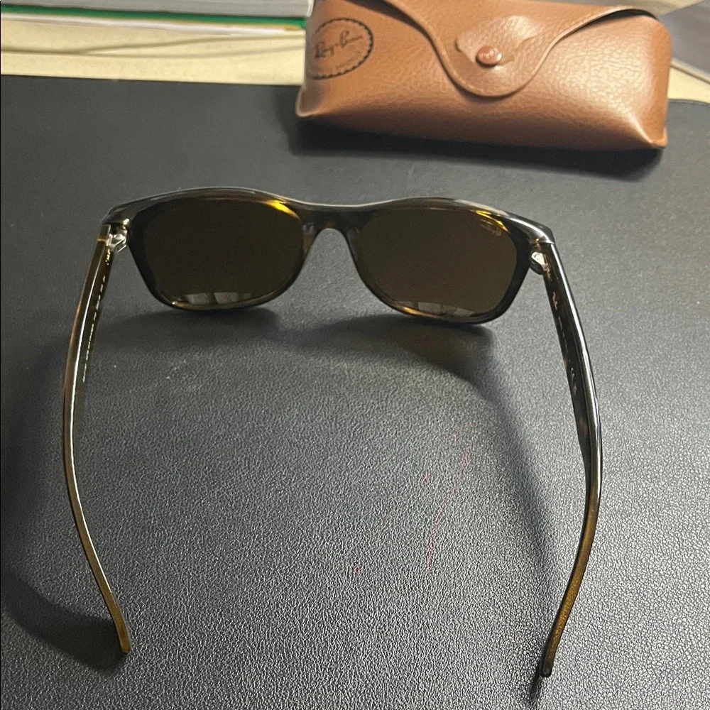 Ray-Ban Classic Black Sunglasses - Picture 4 of 4